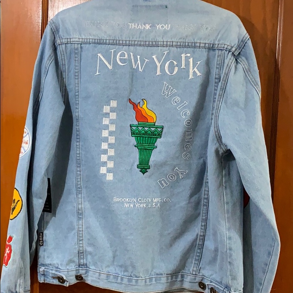 Oversized Denim Jacket - Picture 2 of 3